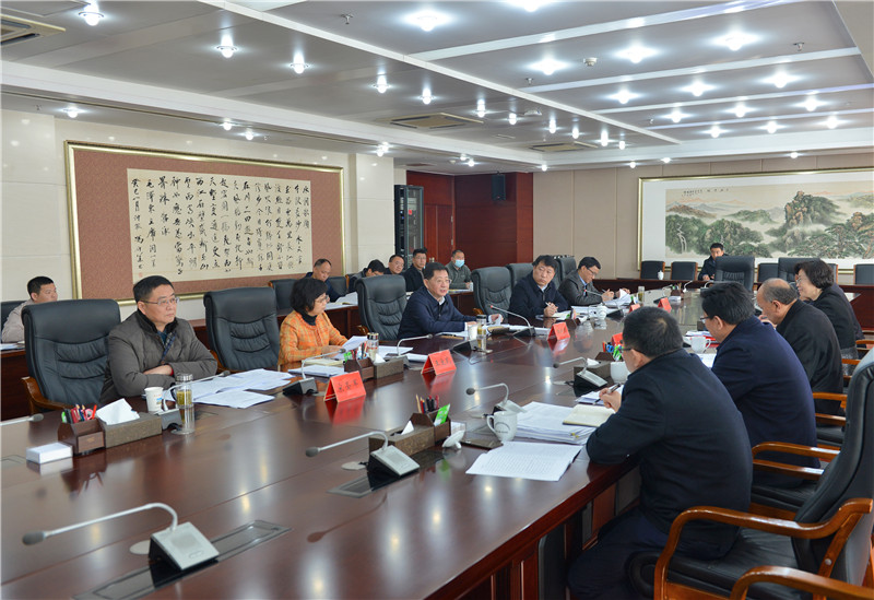 2月18日，市委书记魏晓明听取我市20项 重大工程和13项国家级品牌创建工作汇报.jpg