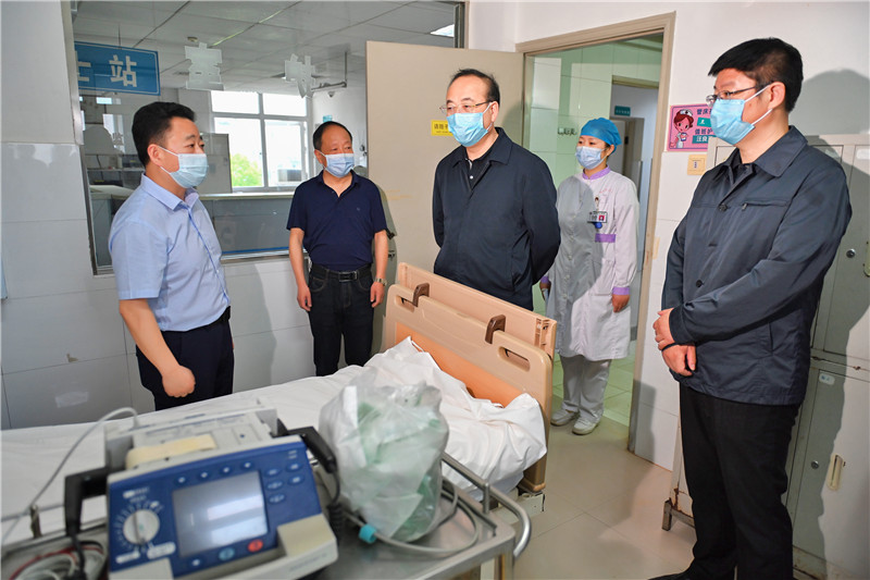 5月16日，张书记调研市立医院北院区.jpg