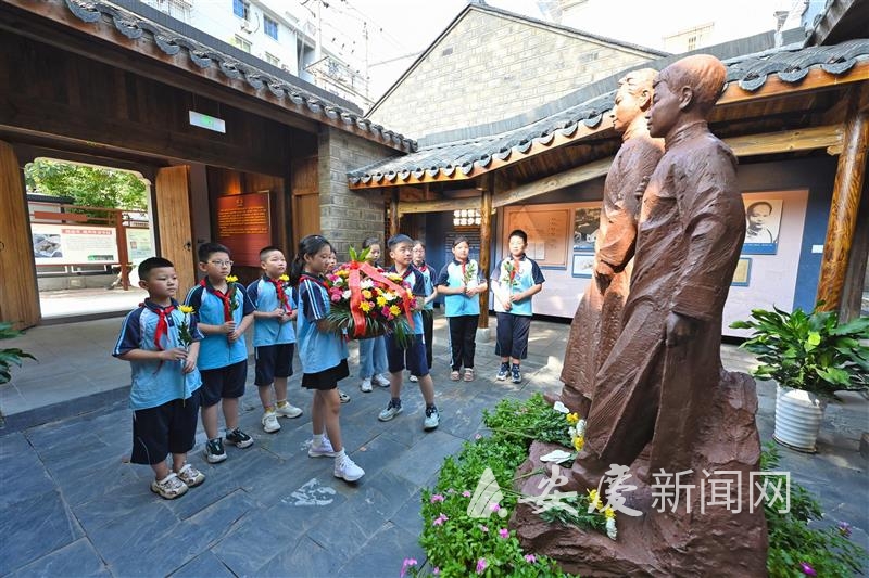 0858048448326947.jpg 15.jpg