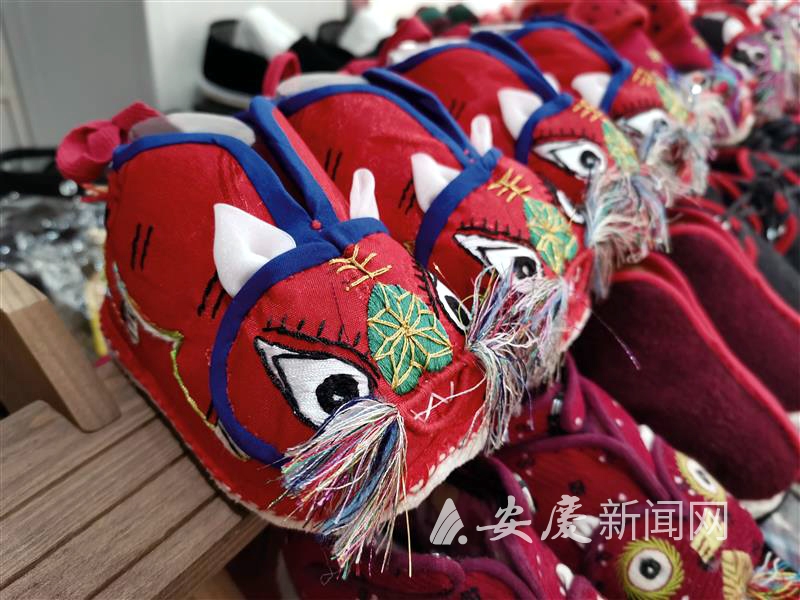 0938535117637916.jpg 14.jpg