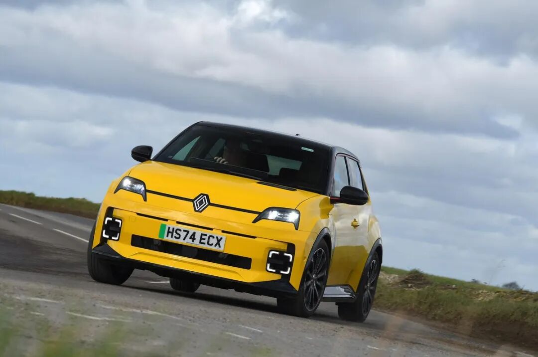 0939453457005602.jpg c629cab7-8e61-41a1-be2c-ae87bef79a68.jpg