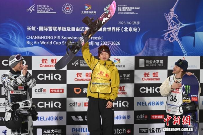 0854312376736801.jpg 974f3dc5f69e44e68b76fe014f3a20b3.jpg