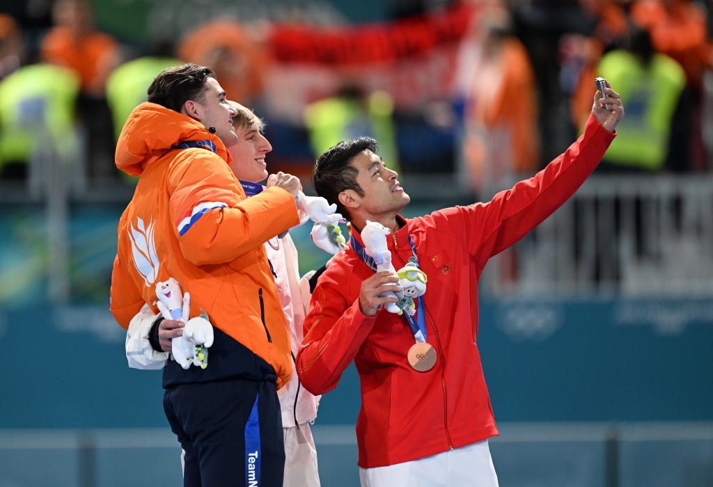 0857358829908469.jpg 3.jpg