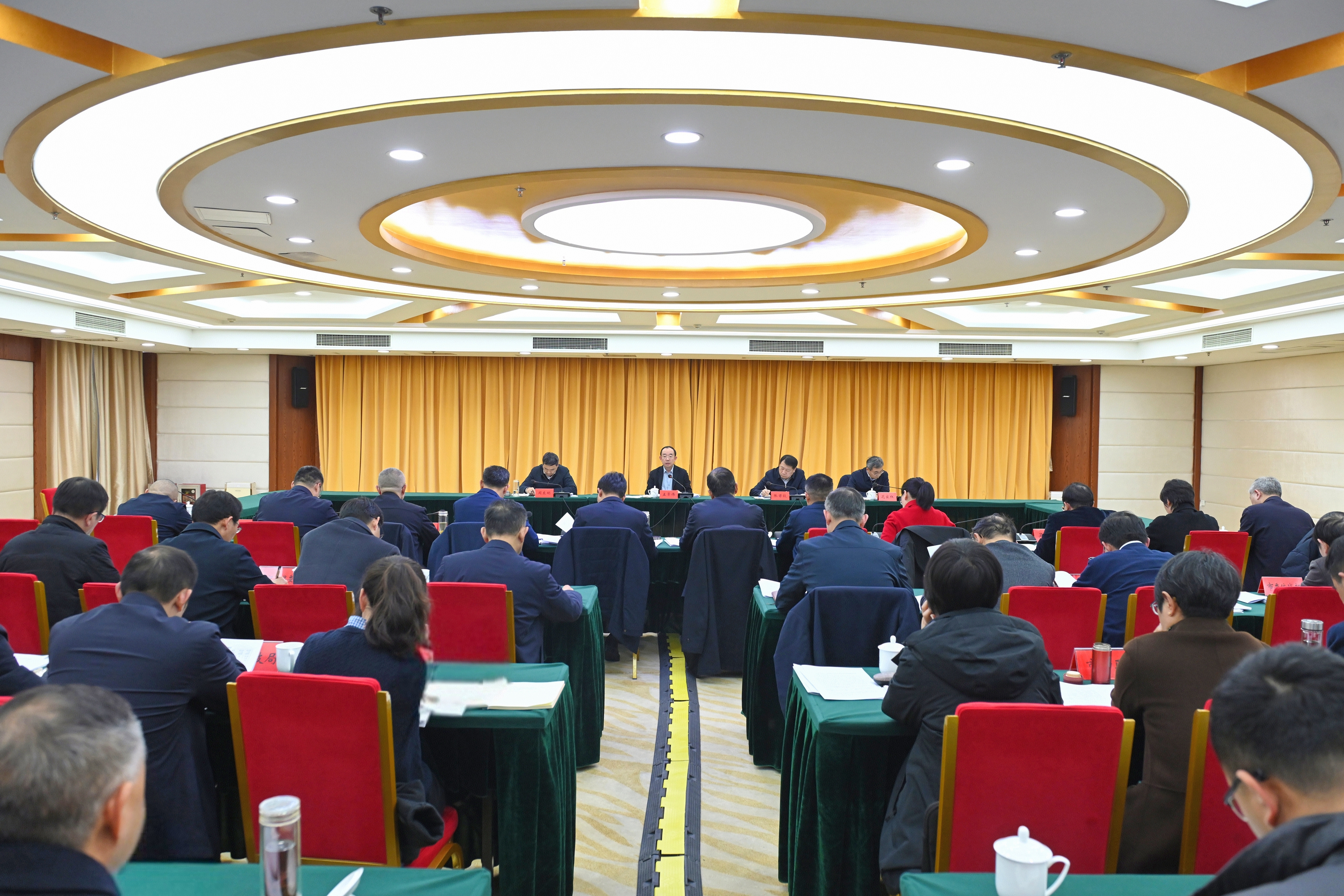 2252216336423677.jpg 常委会.jpg