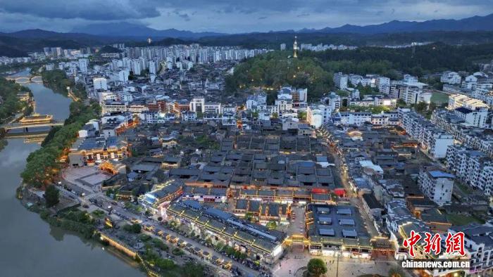 0839388250906081.jpg 2.jpg