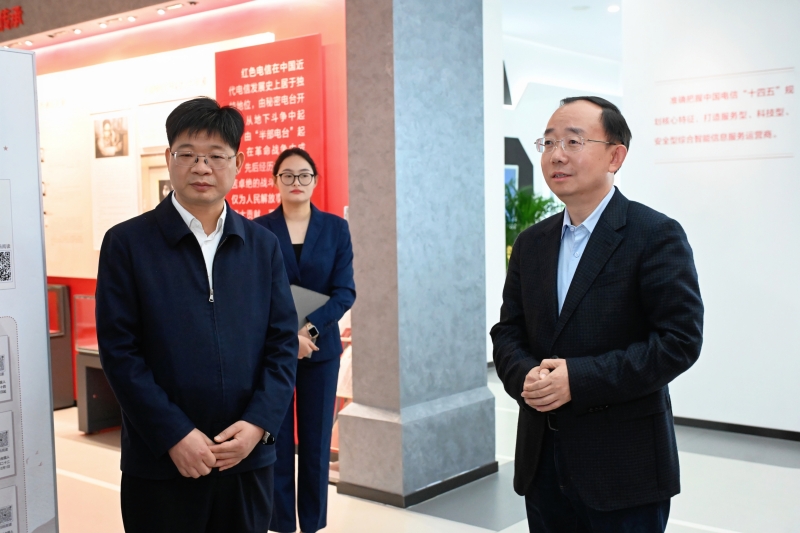 2232559420483001.jpg 书记1.jpg